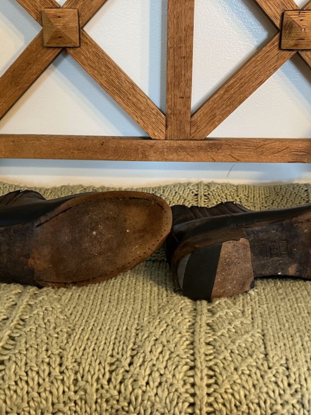 Vintage Frye Chelsea Boots - Picture 5 of 6
